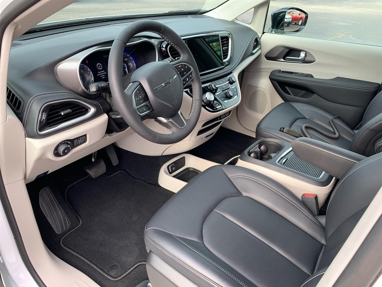 Chrysler Pacifica  2024