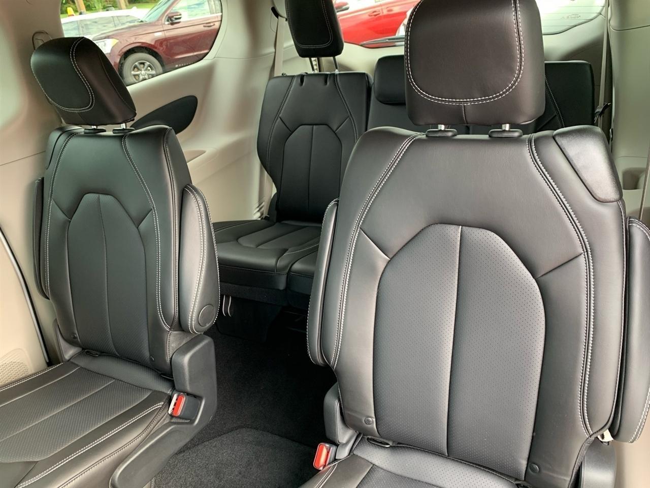 Chrysler Pacifica  2024