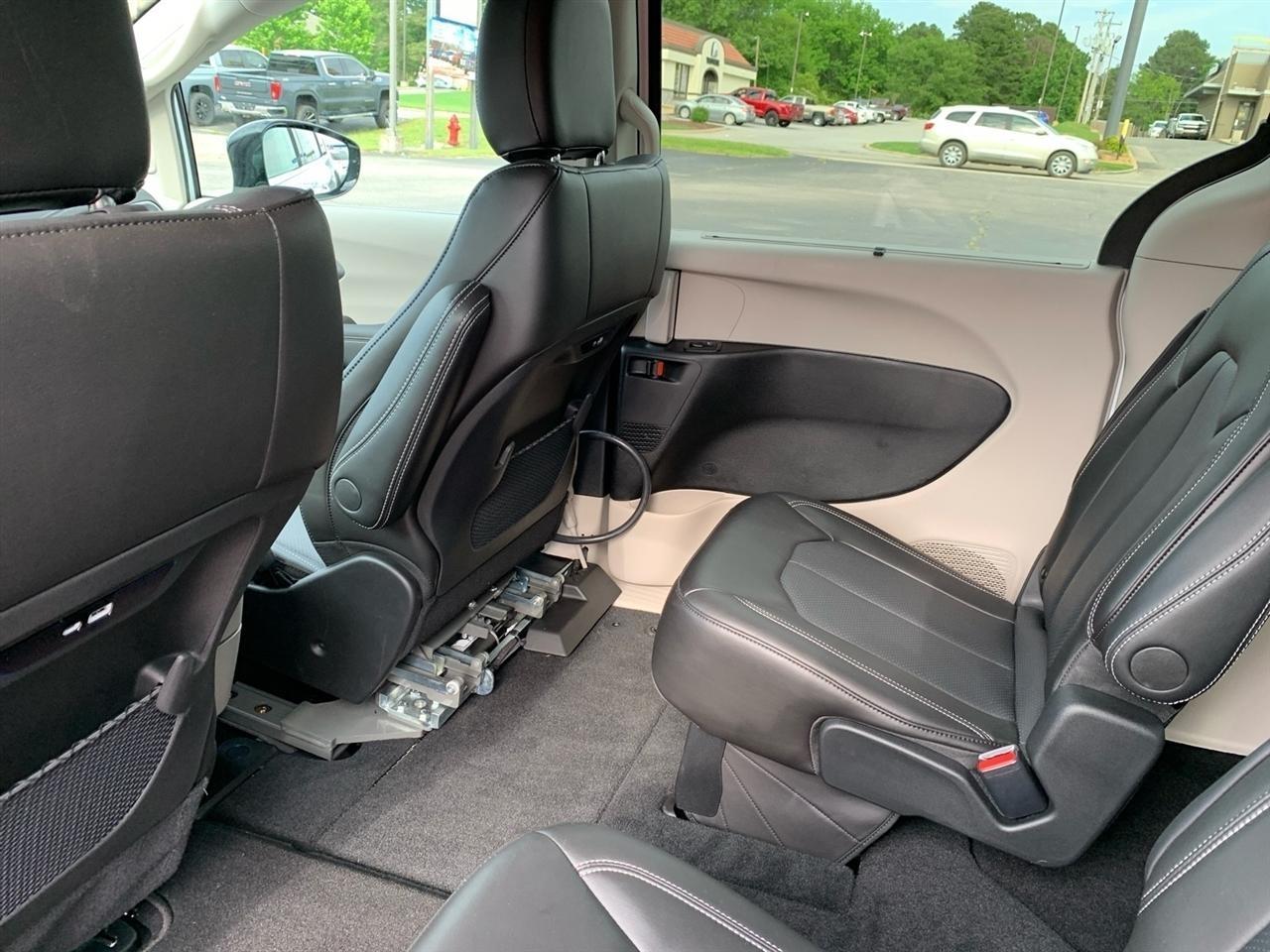 Chrysler Pacifica  2024