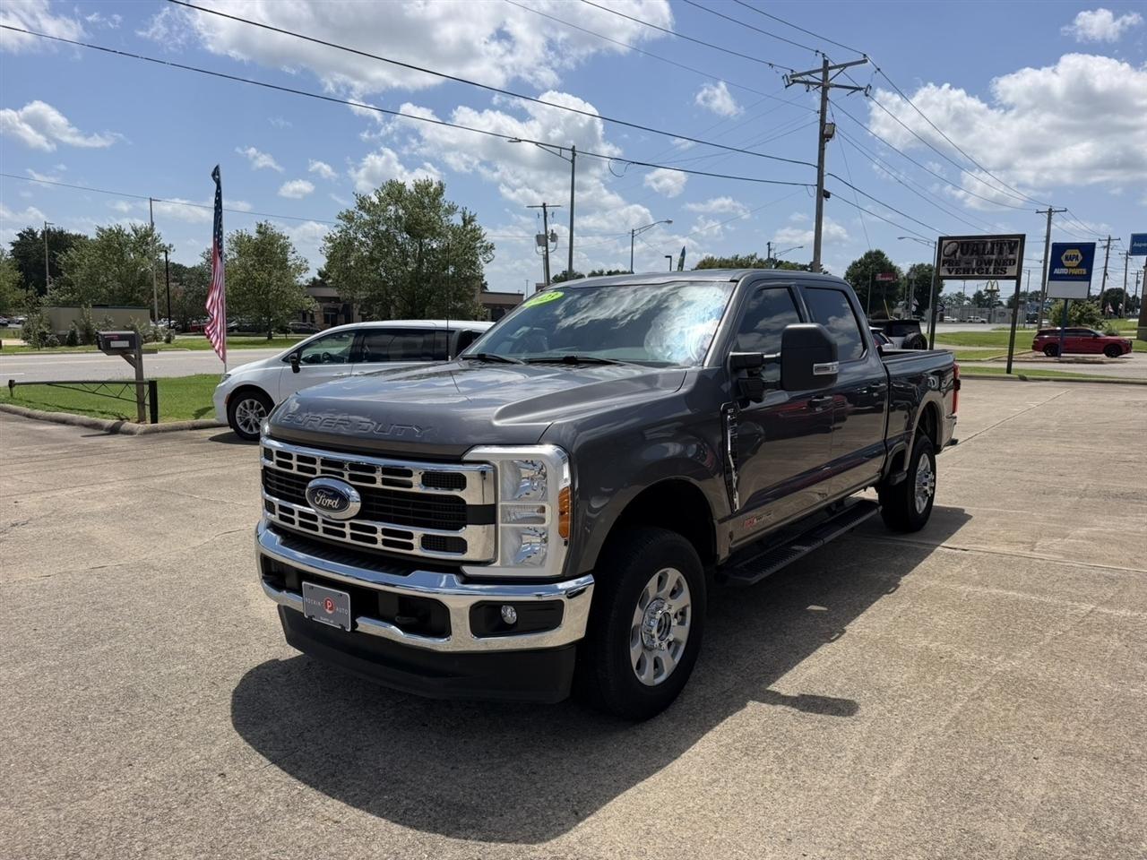 Ford F-350 SD  2023
