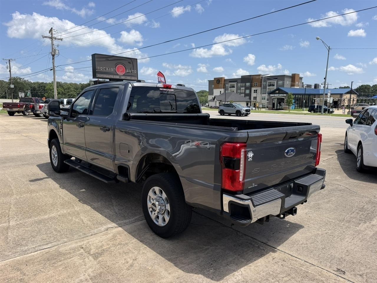 Ford F-350 SD  2023