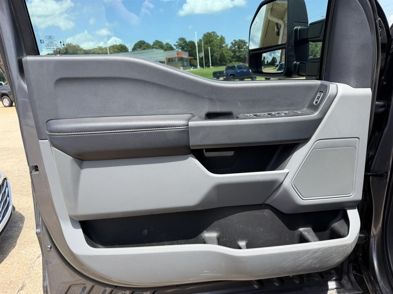 Ford F-350 SD  2023
