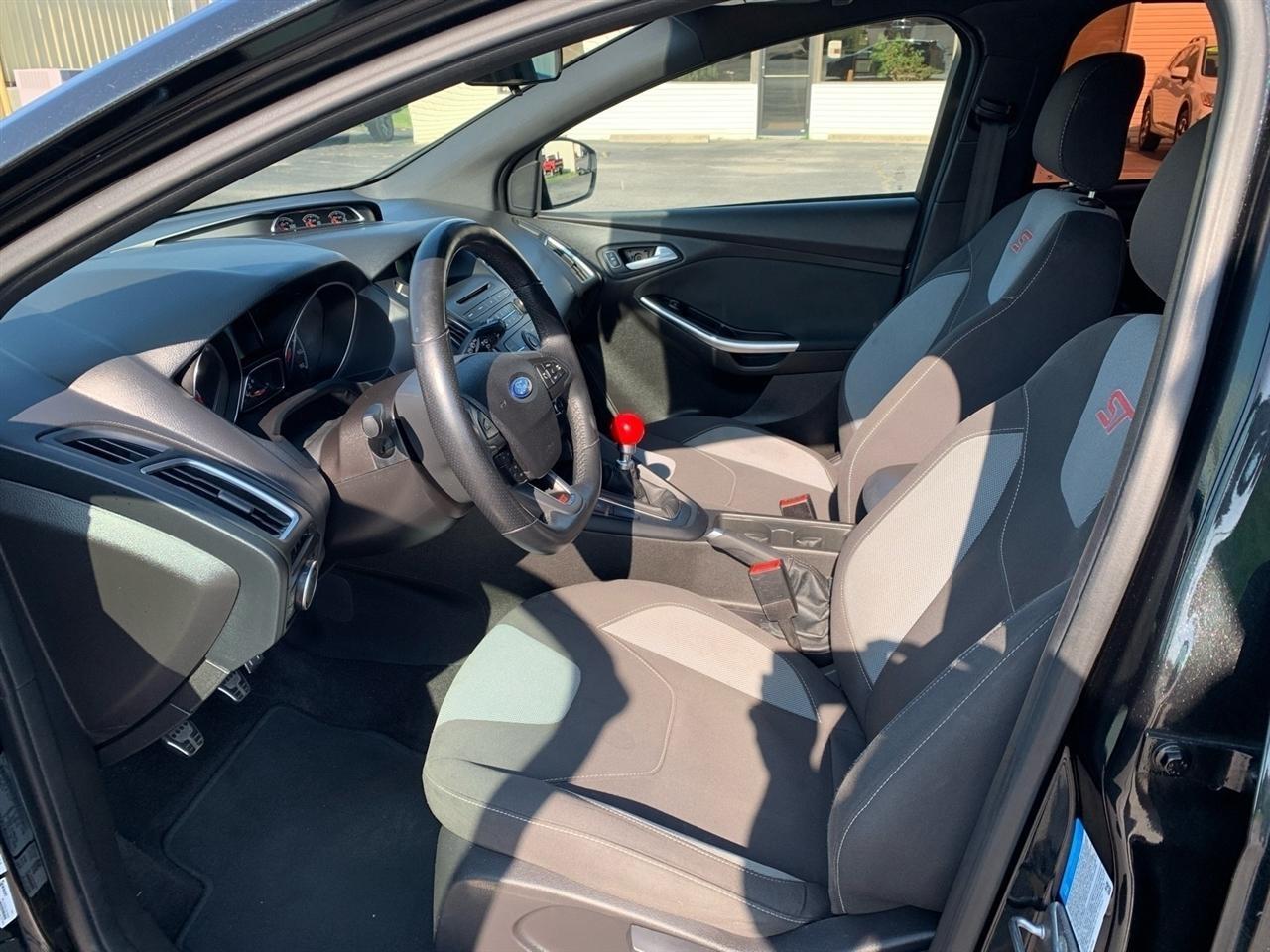 Ford Focus  2015