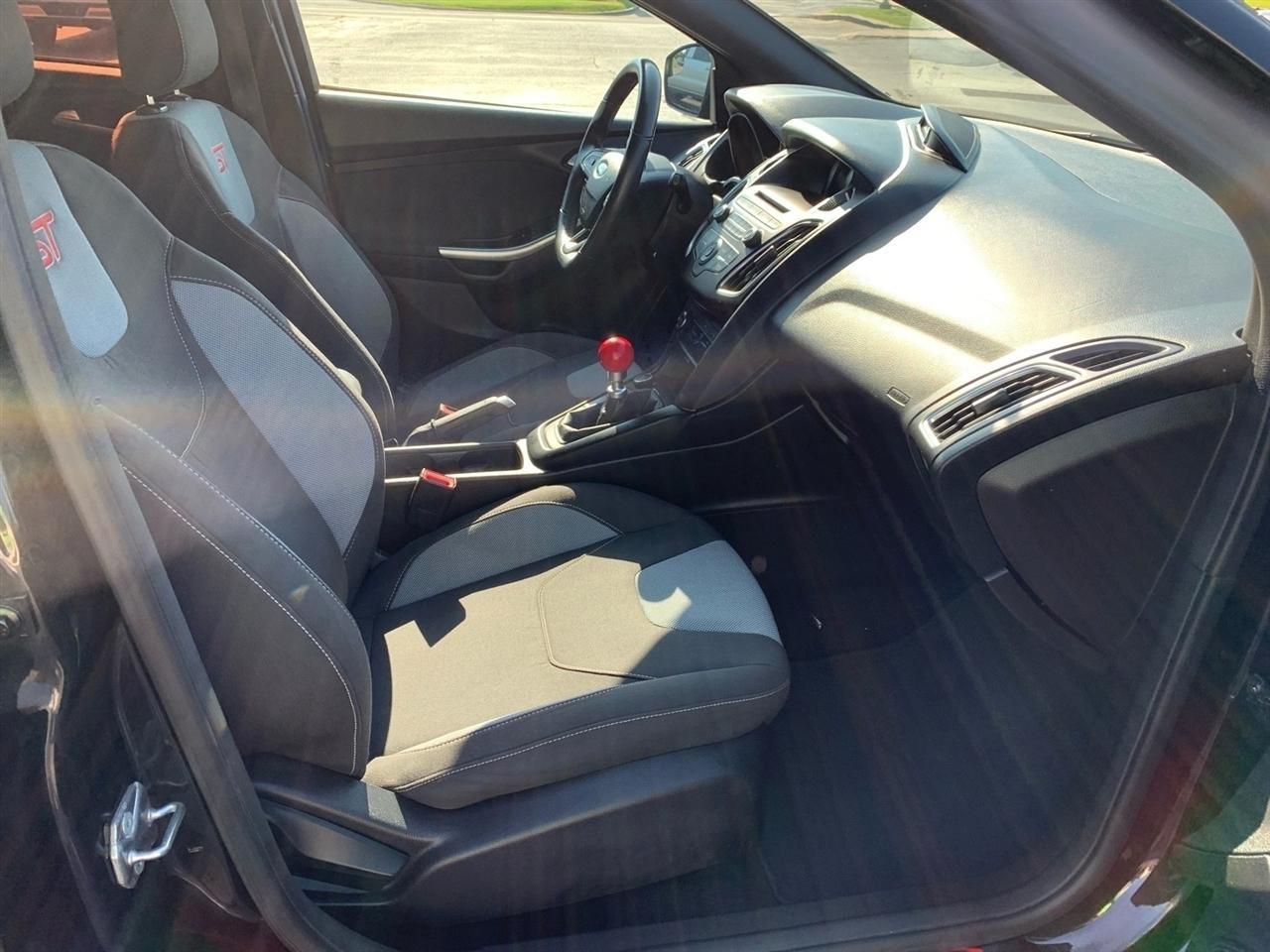 Ford Focus  2015
