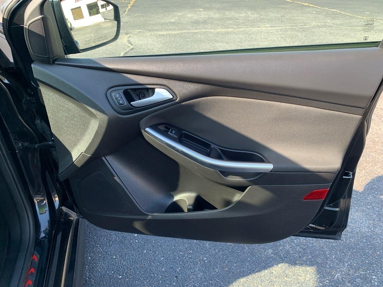 Ford Focus  2015