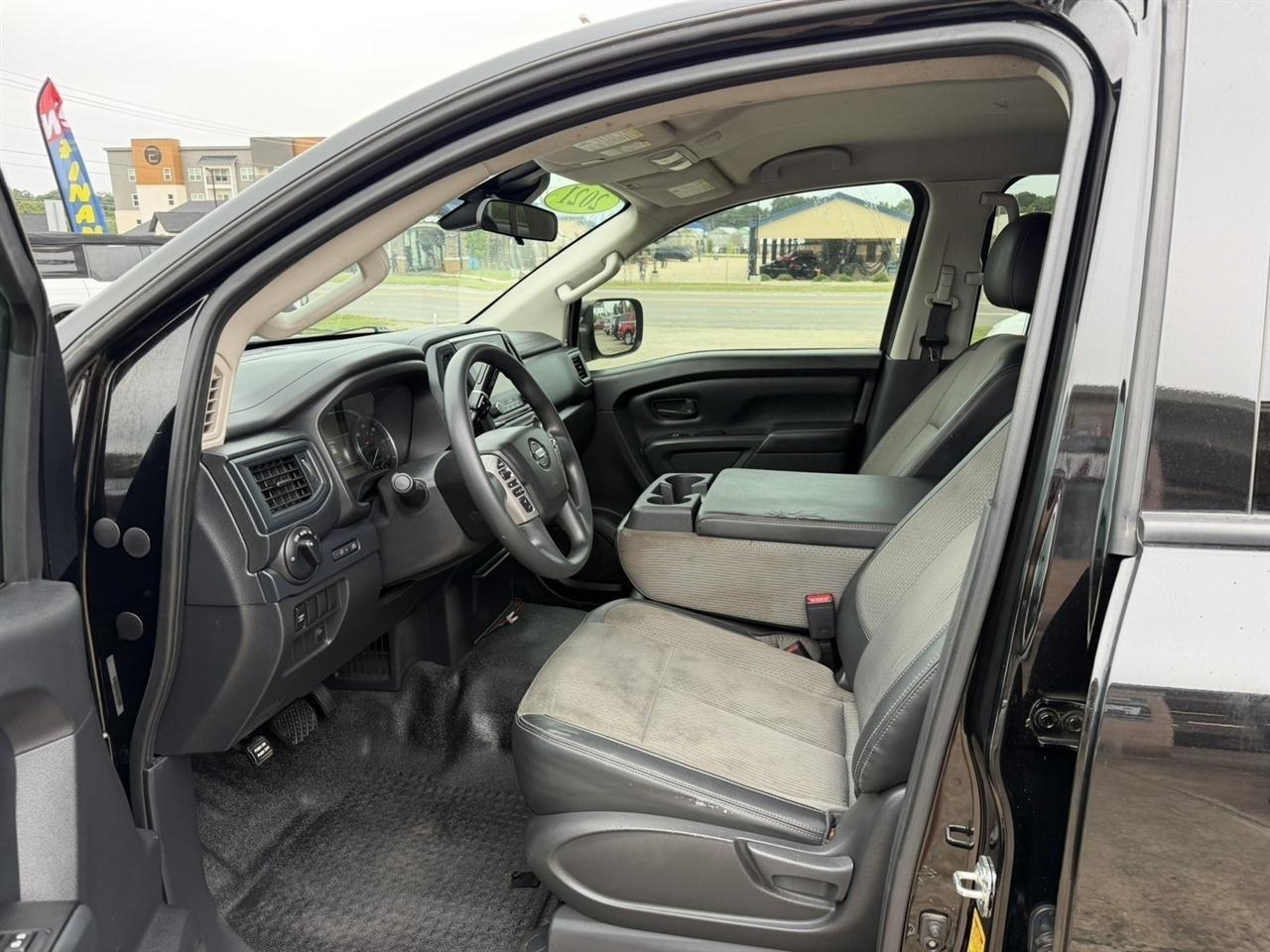 Nissan Titan  2021