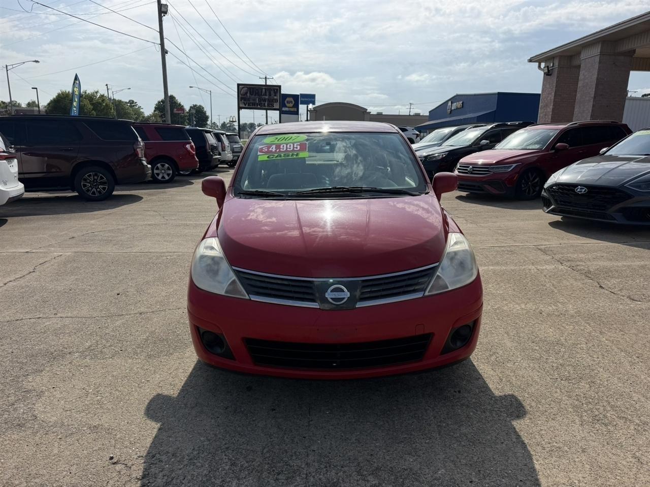 Nissan Versa  2007