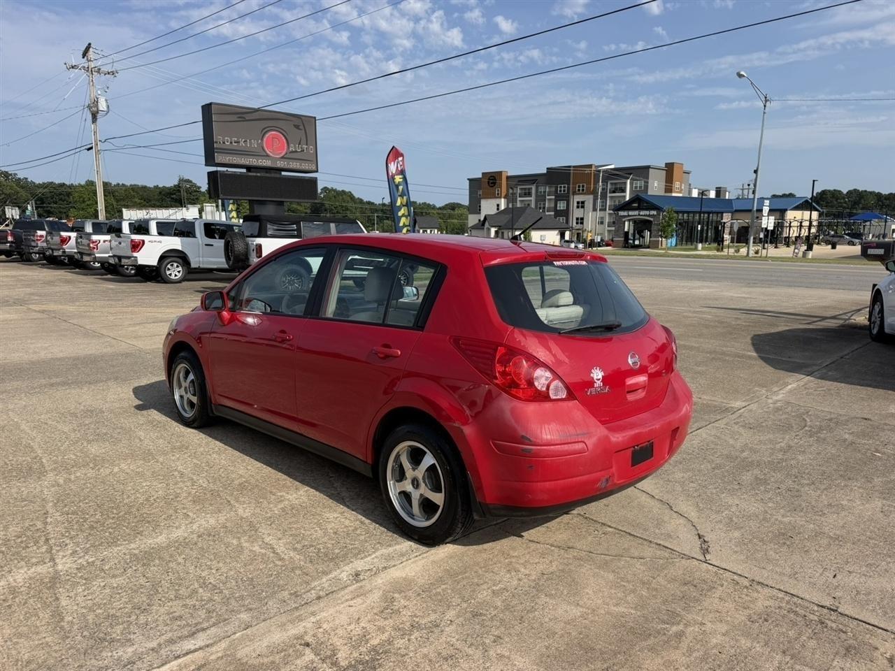 Nissan Versa  2007