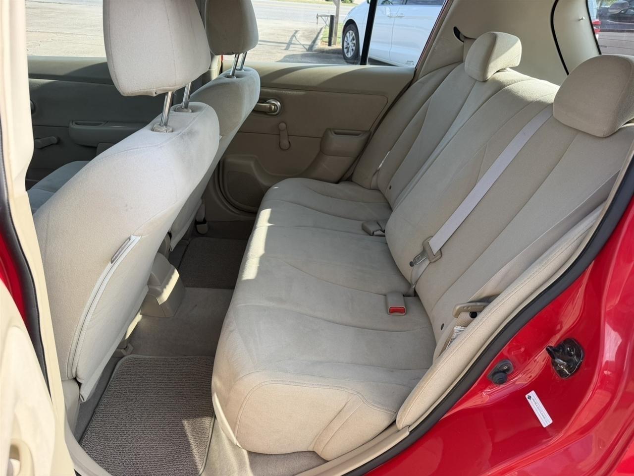 Nissan Versa  2007