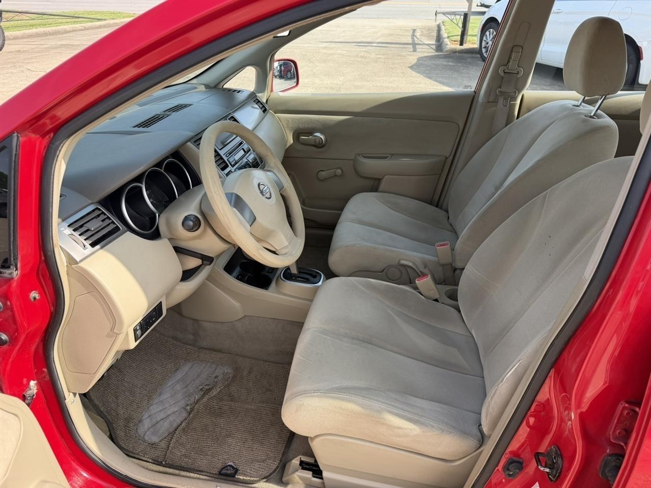 Nissan Versa  2007