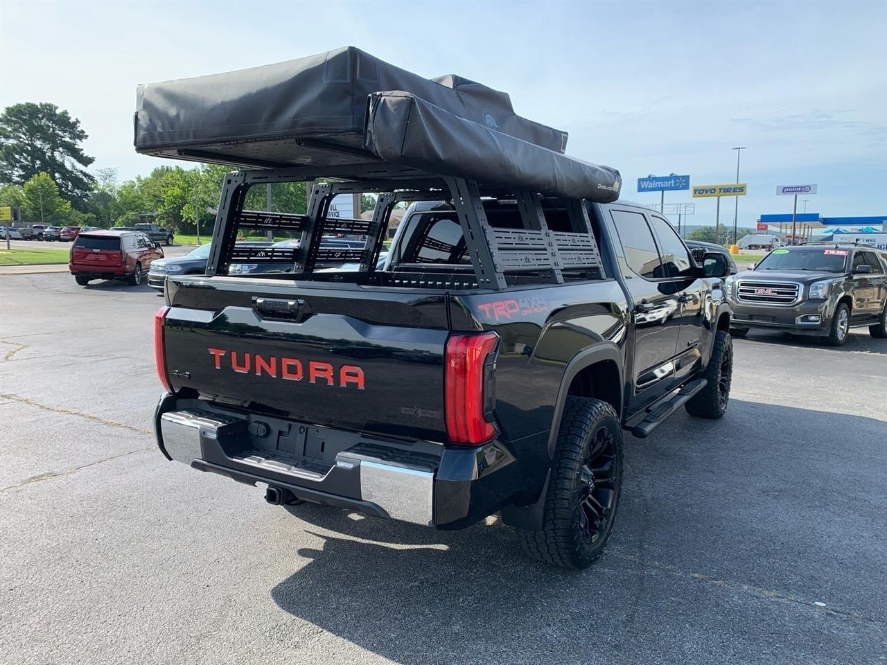 Toyota Tundra  2022