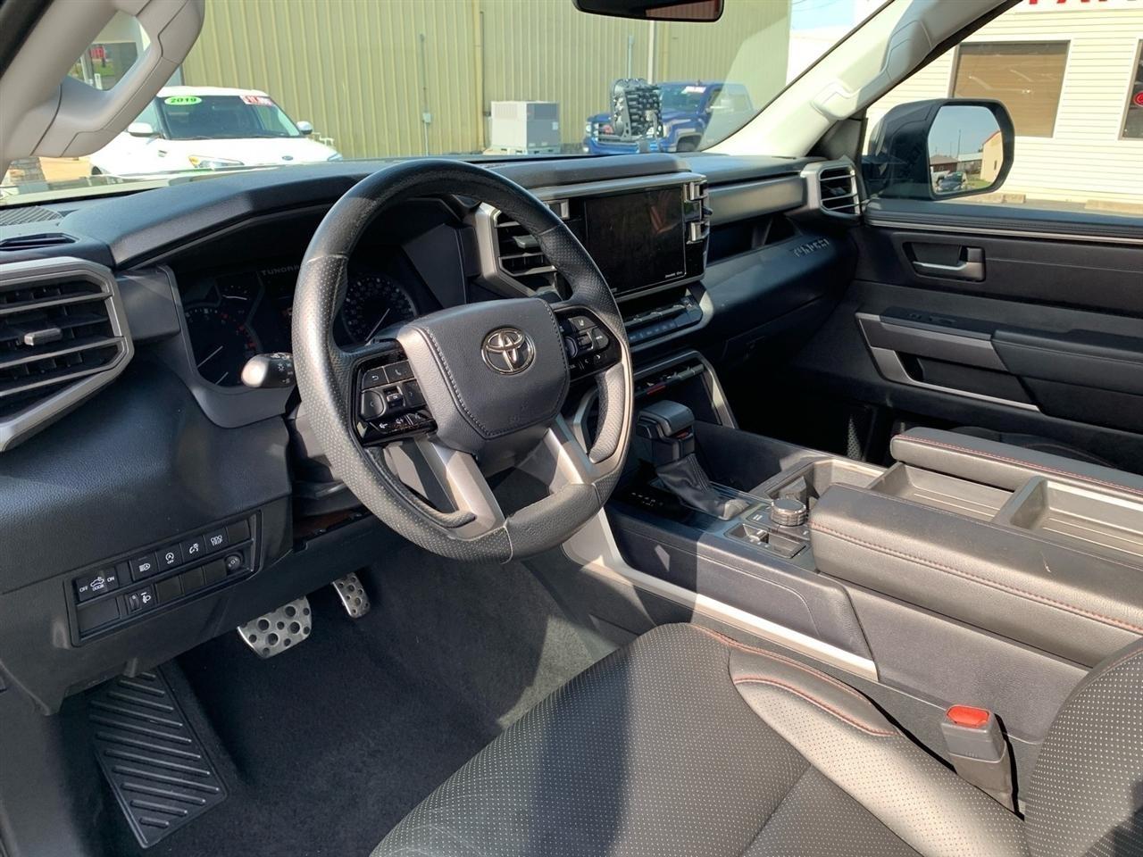 Toyota Tundra  2022