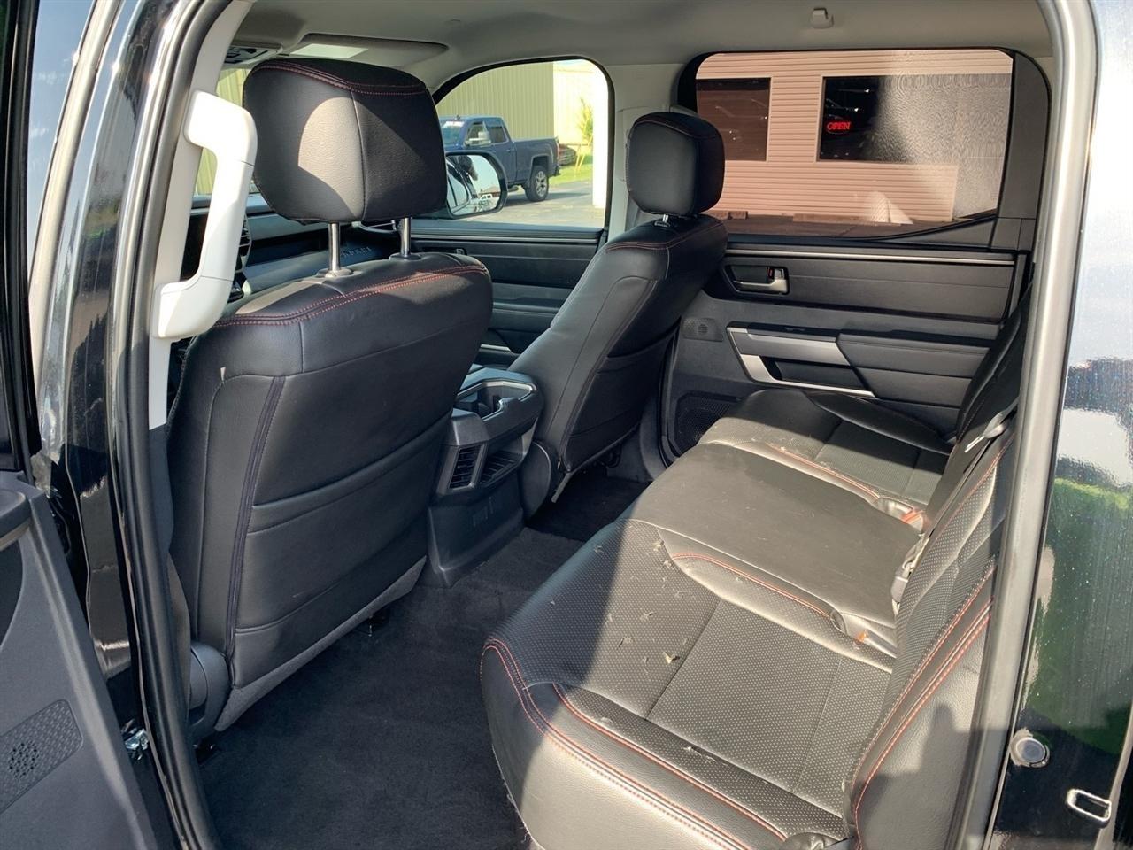Toyota Tundra  2022