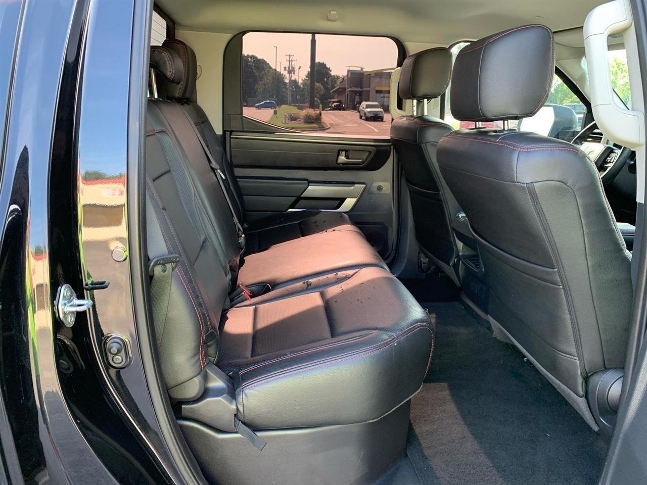 Toyota Tundra  2022