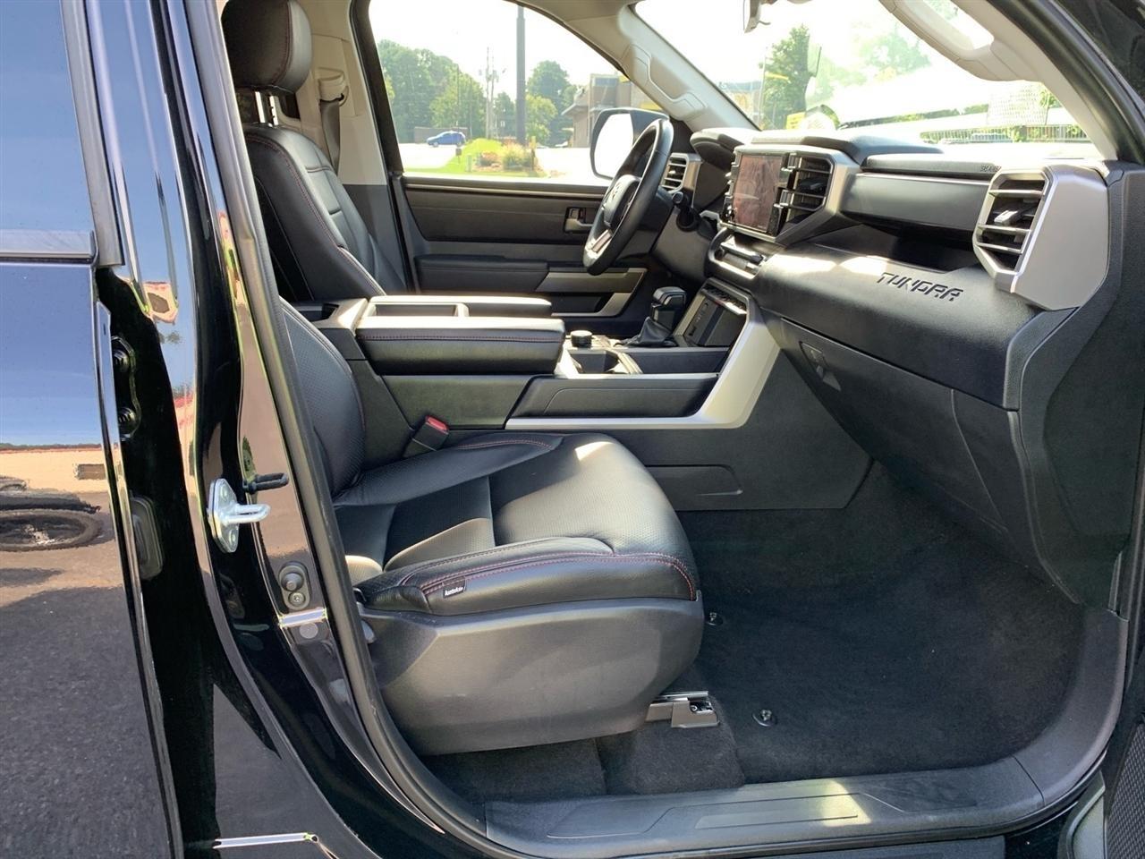 Toyota Tundra  2022