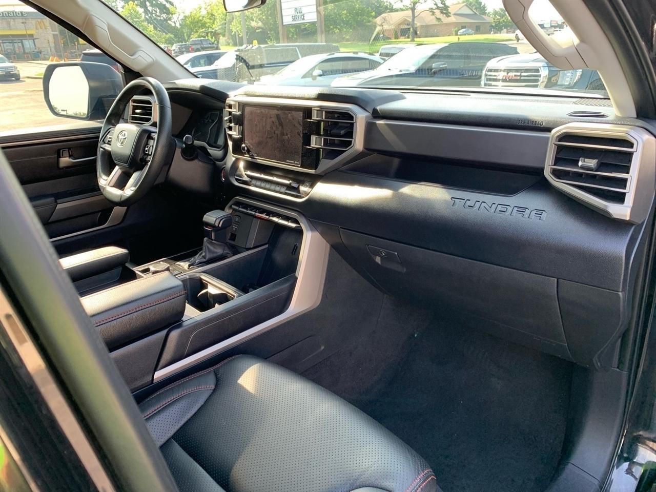 Toyota Tundra  2022