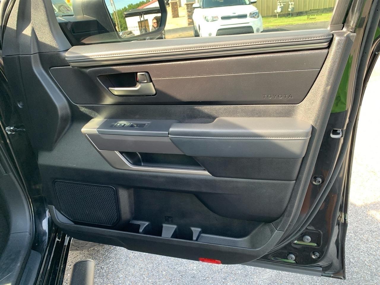 Toyota Tundra  2022