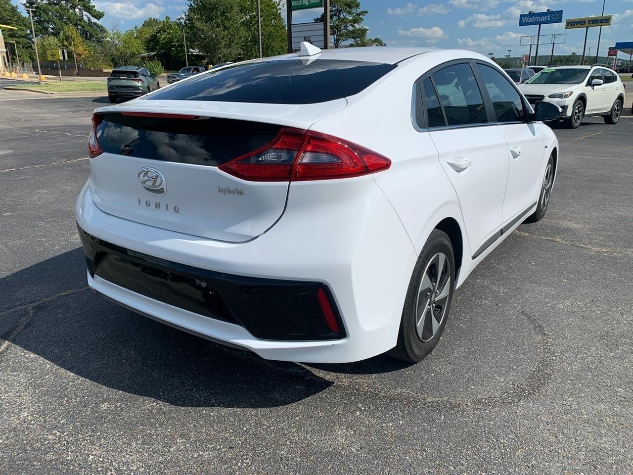 Hyundai Ioniq Hybrid  2017