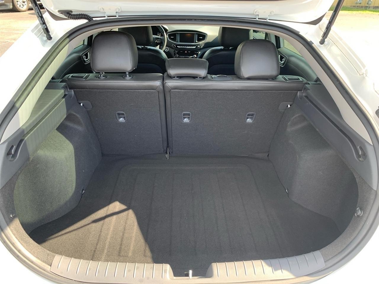 Hyundai Ioniq Hybrid  2017