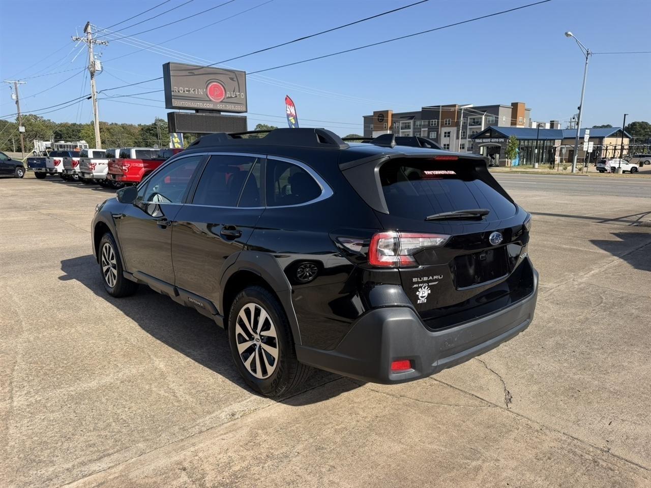 Subaru Outback  2023
