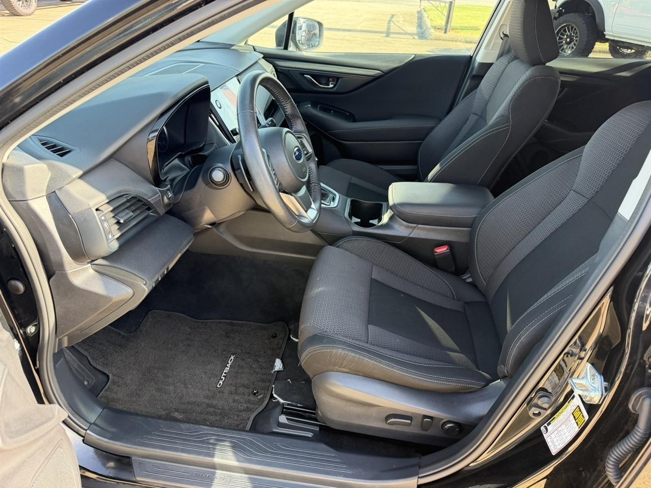 Subaru Outback  2023