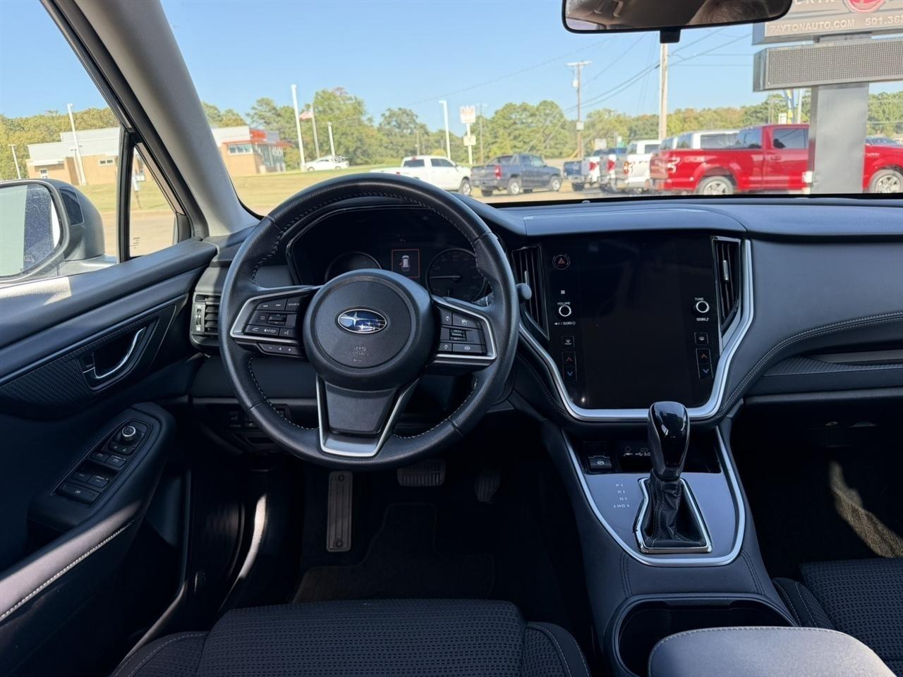 Subaru Outback  2023