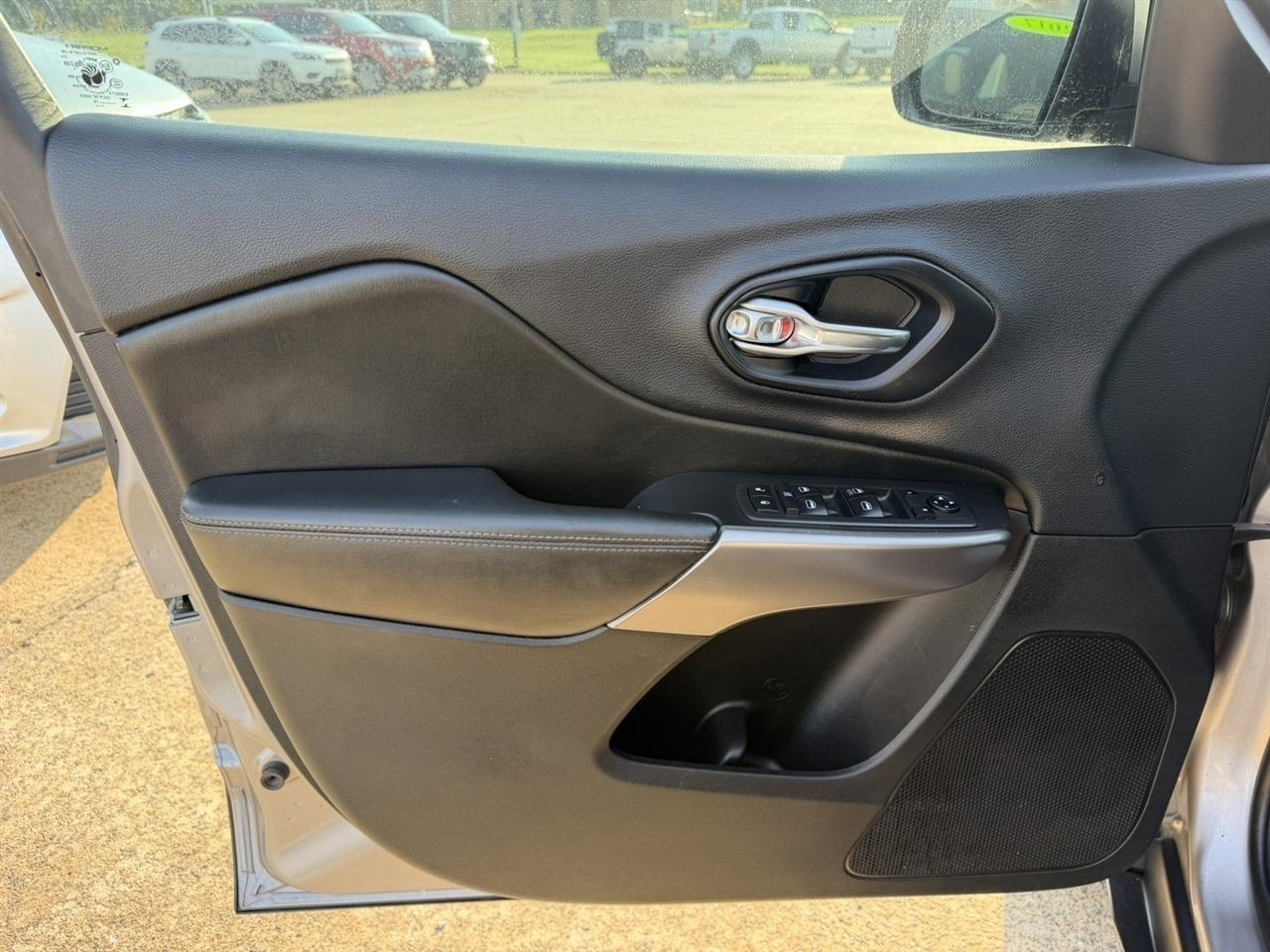 Jeep Cherokee  2019