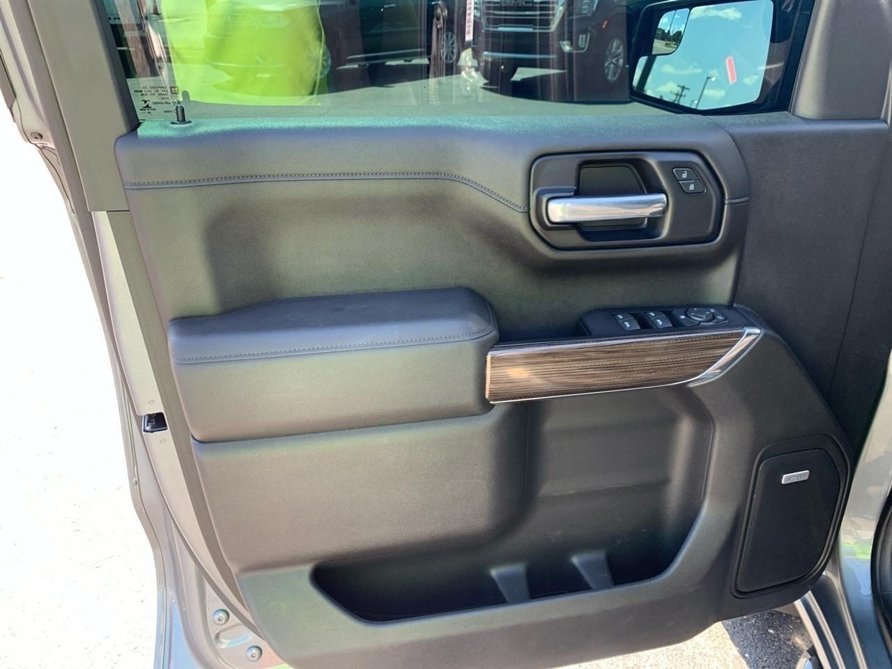 Chevrolet Silverado 1500  2021