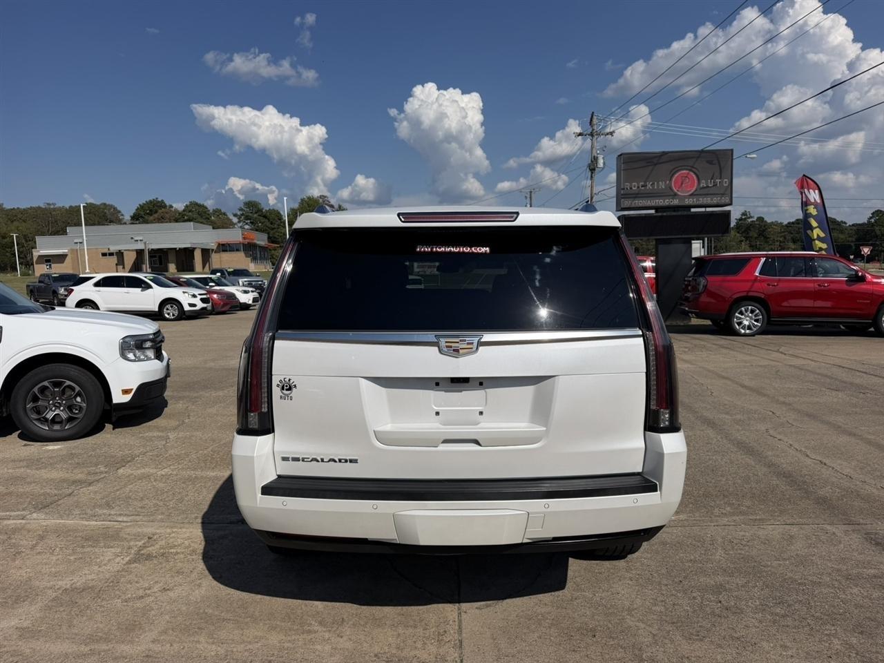 Cadillac Escalade  2017