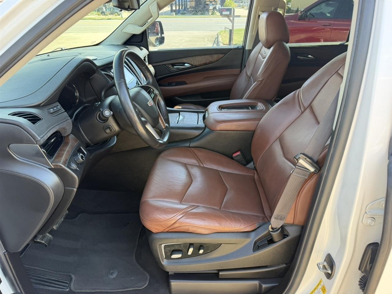 Cadillac Escalade  2017