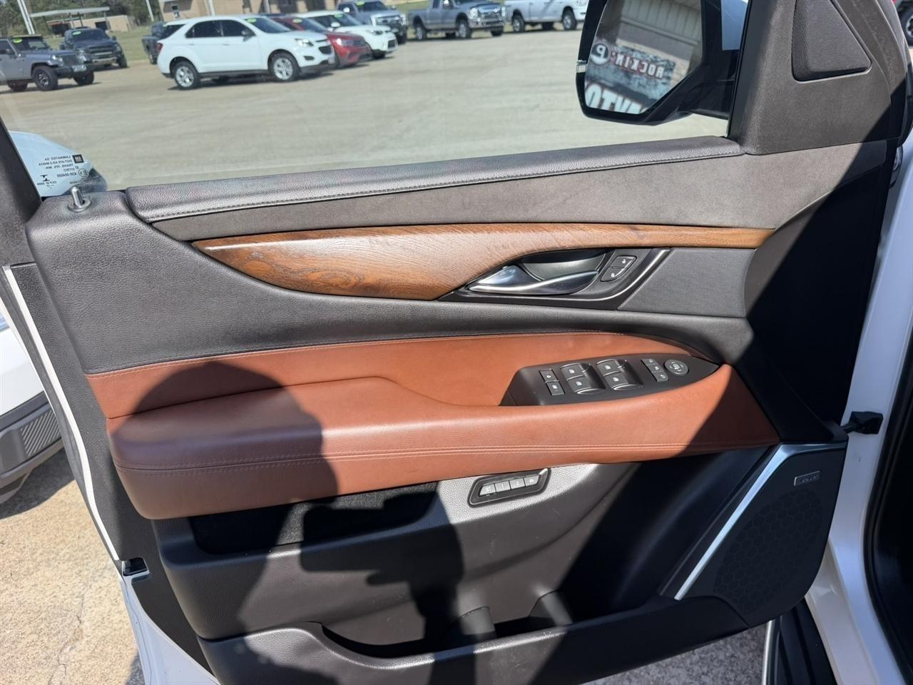 Cadillac Escalade  2017