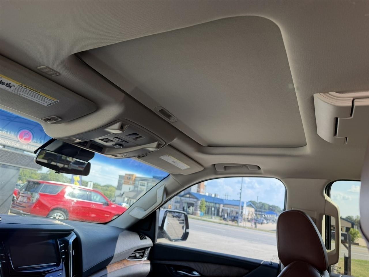 Cadillac Escalade  2017
