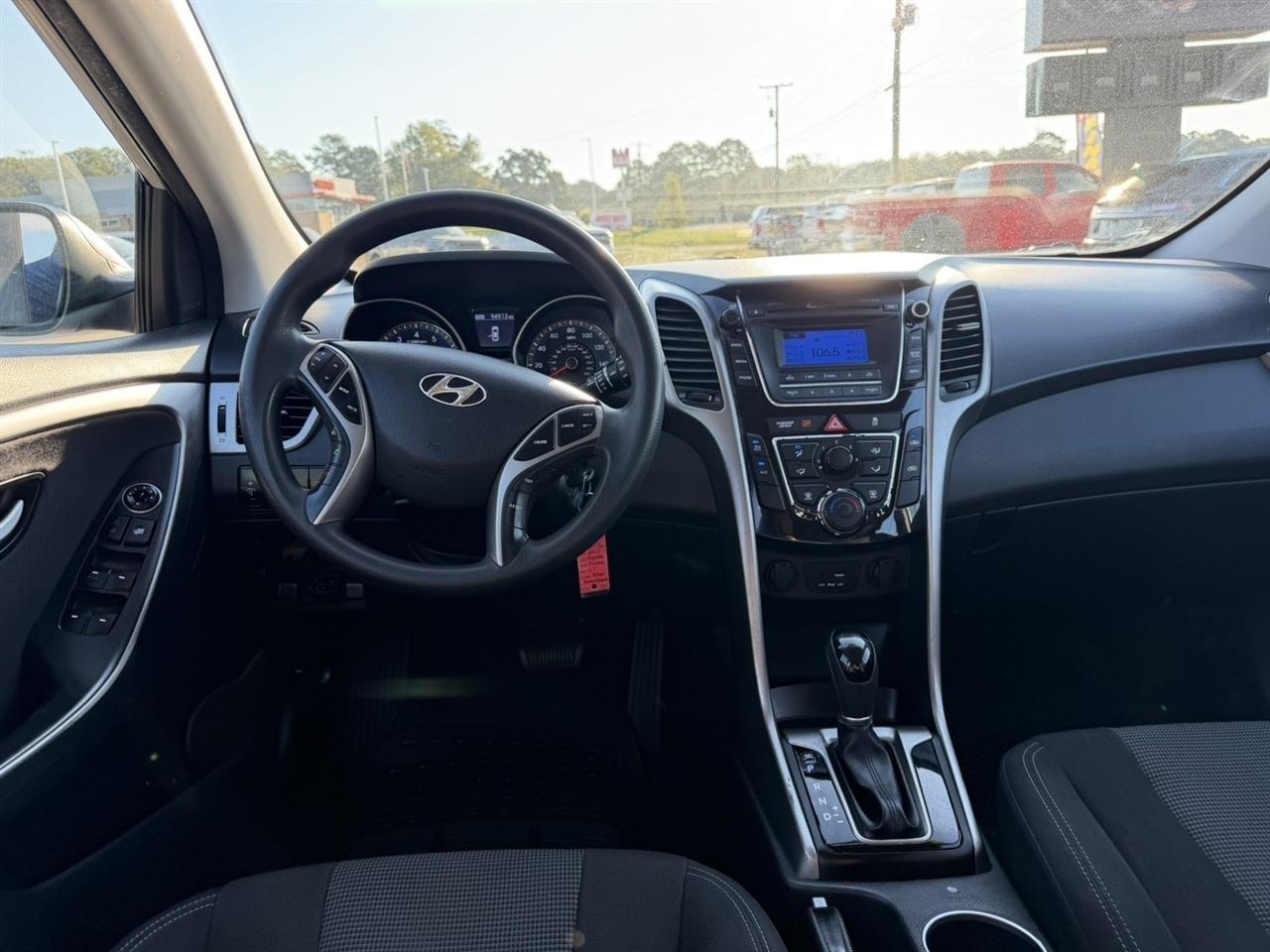 Hyundai Elantra GT  2017
