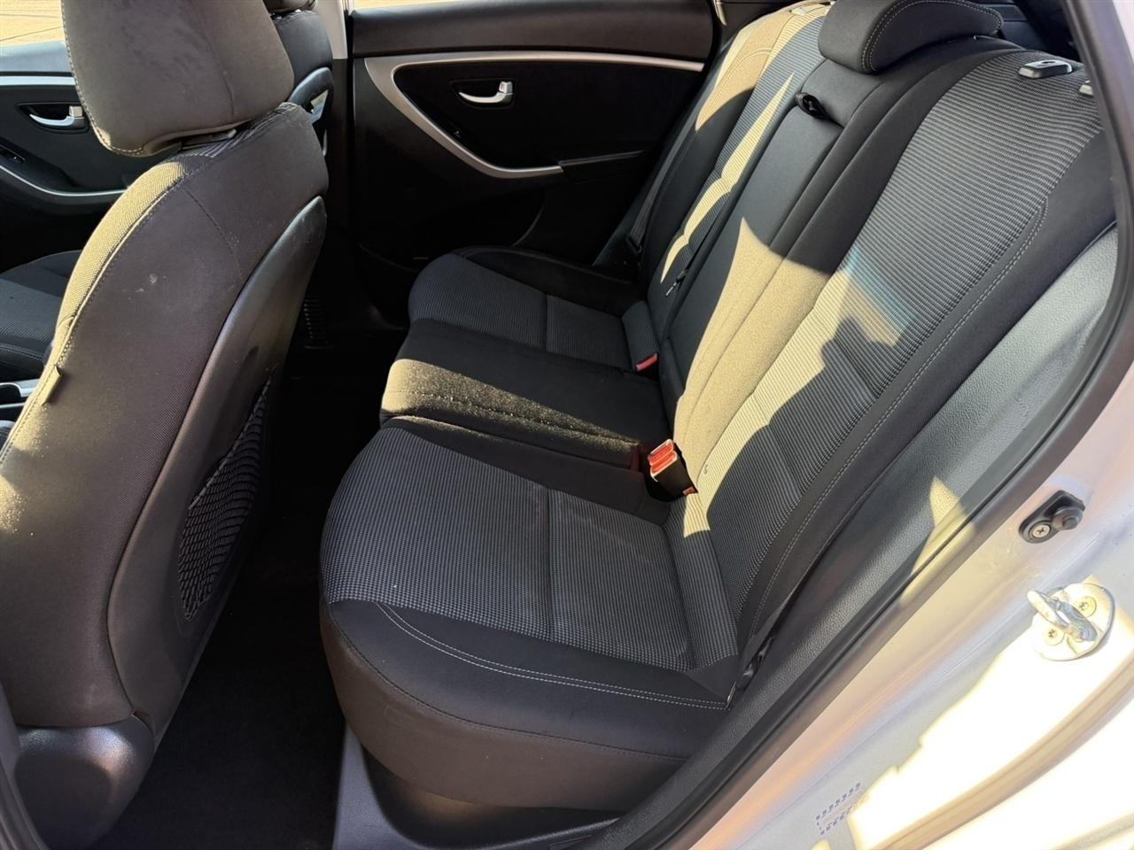 Hyundai Elantra GT  2017