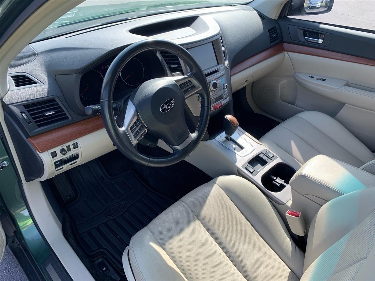 Subaru Outback  2013