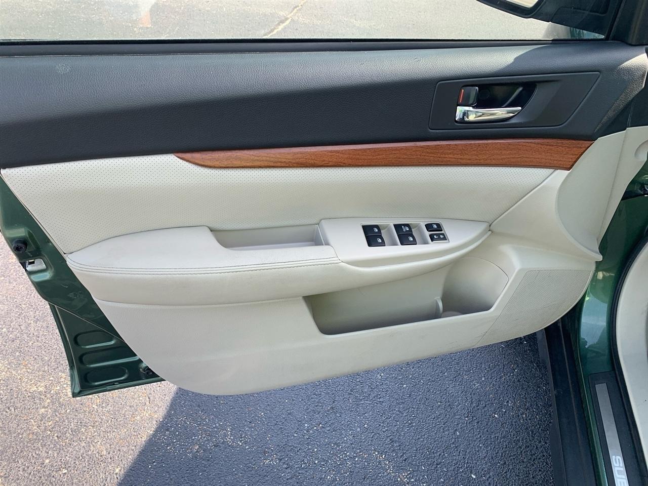 Subaru Outback  2013