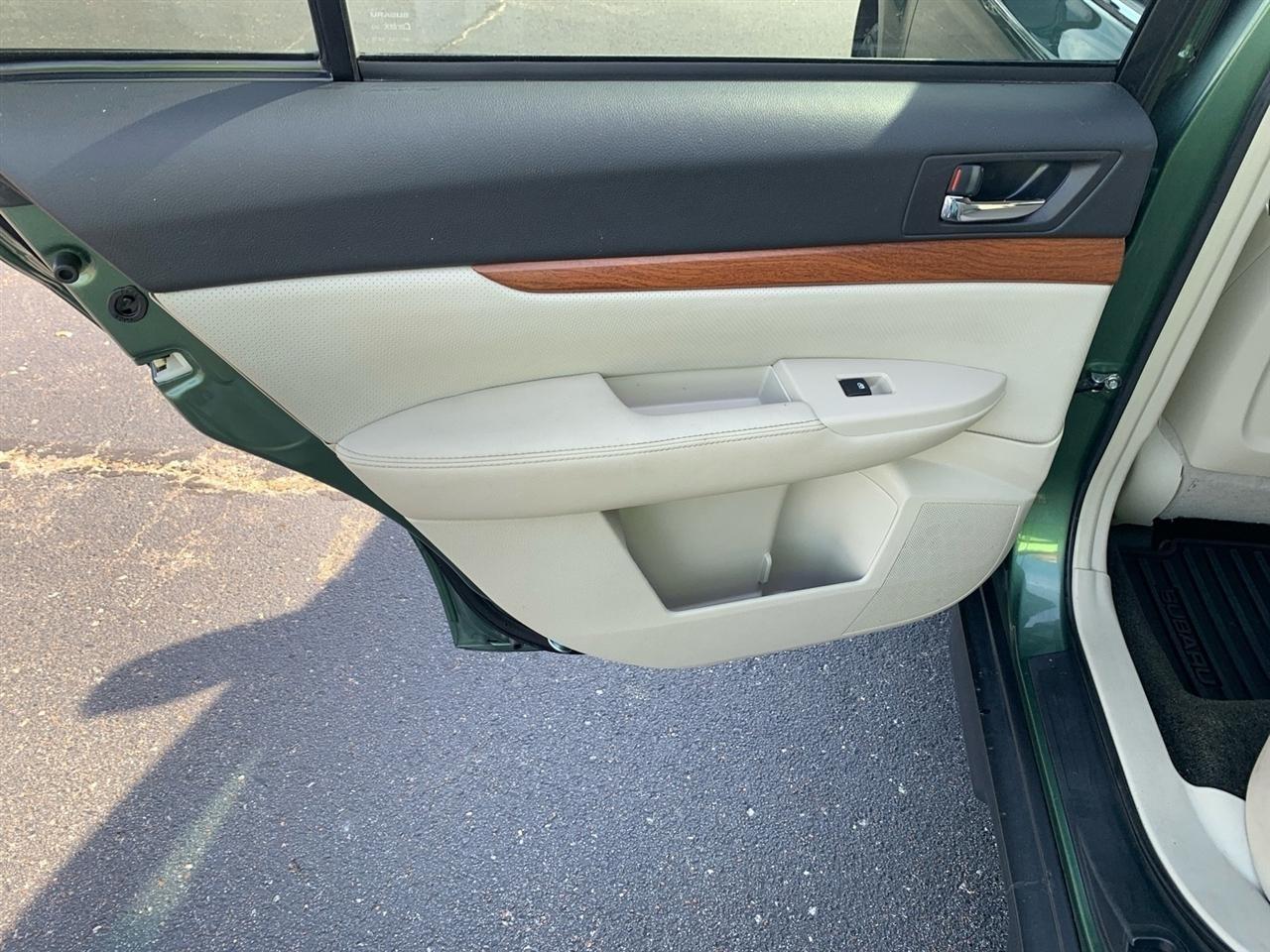 Subaru Outback  2013