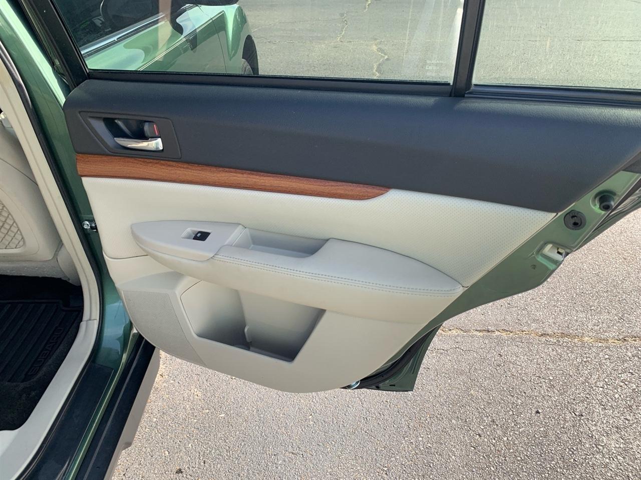 Subaru Outback  2013