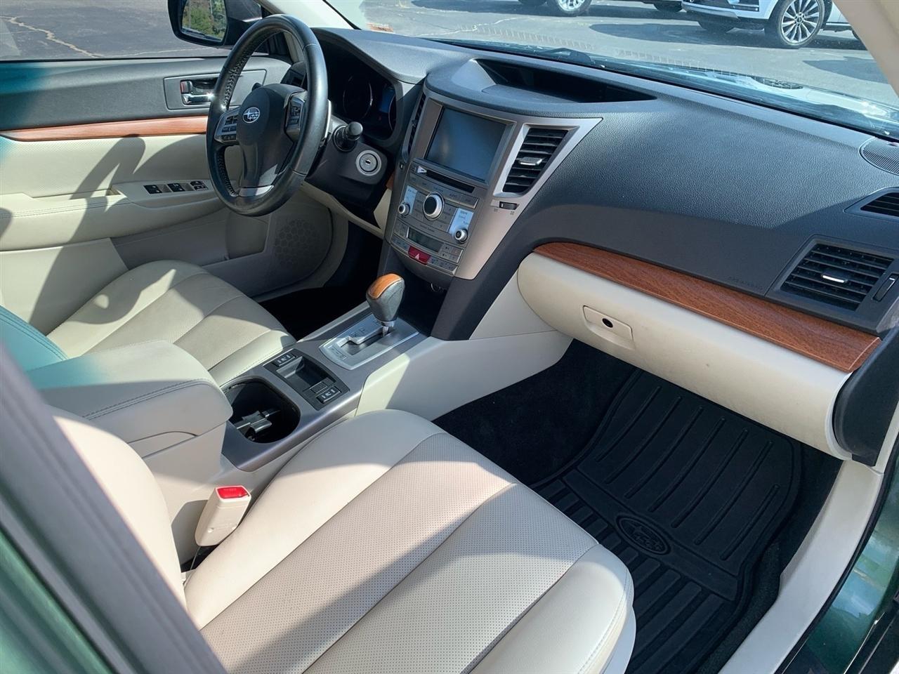 Subaru Outback  2013