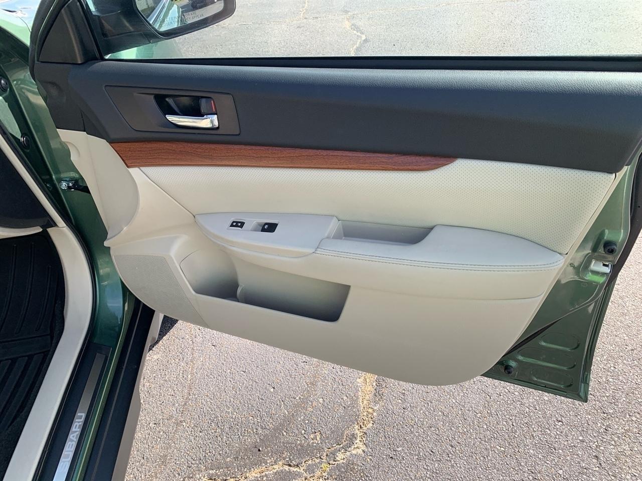 Subaru Outback  2013