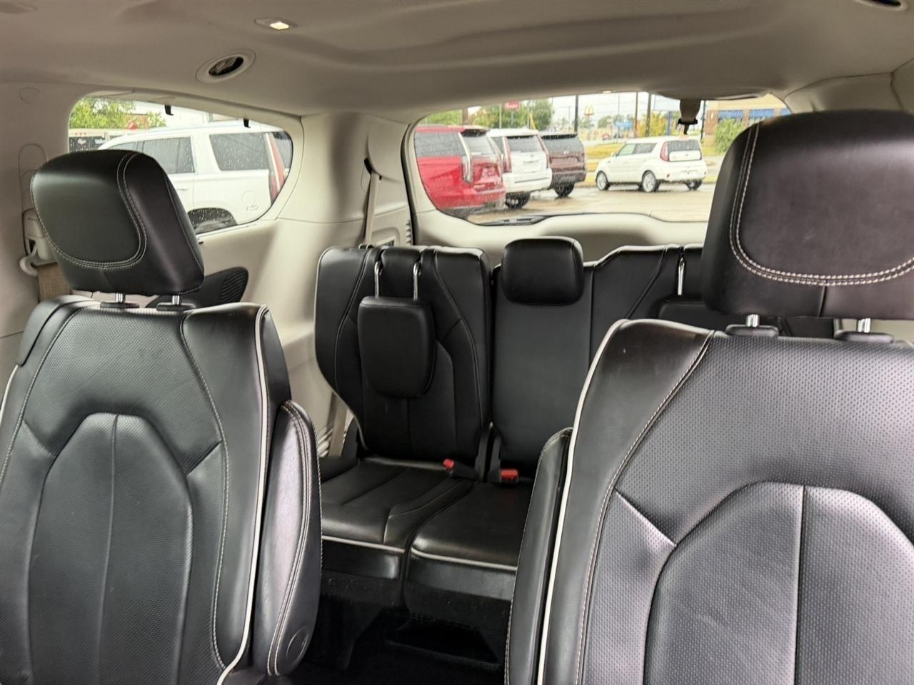 Chrysler Pacifica  2022