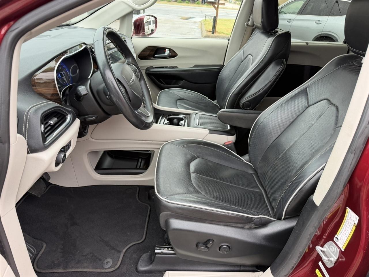 Chrysler Pacifica  2022