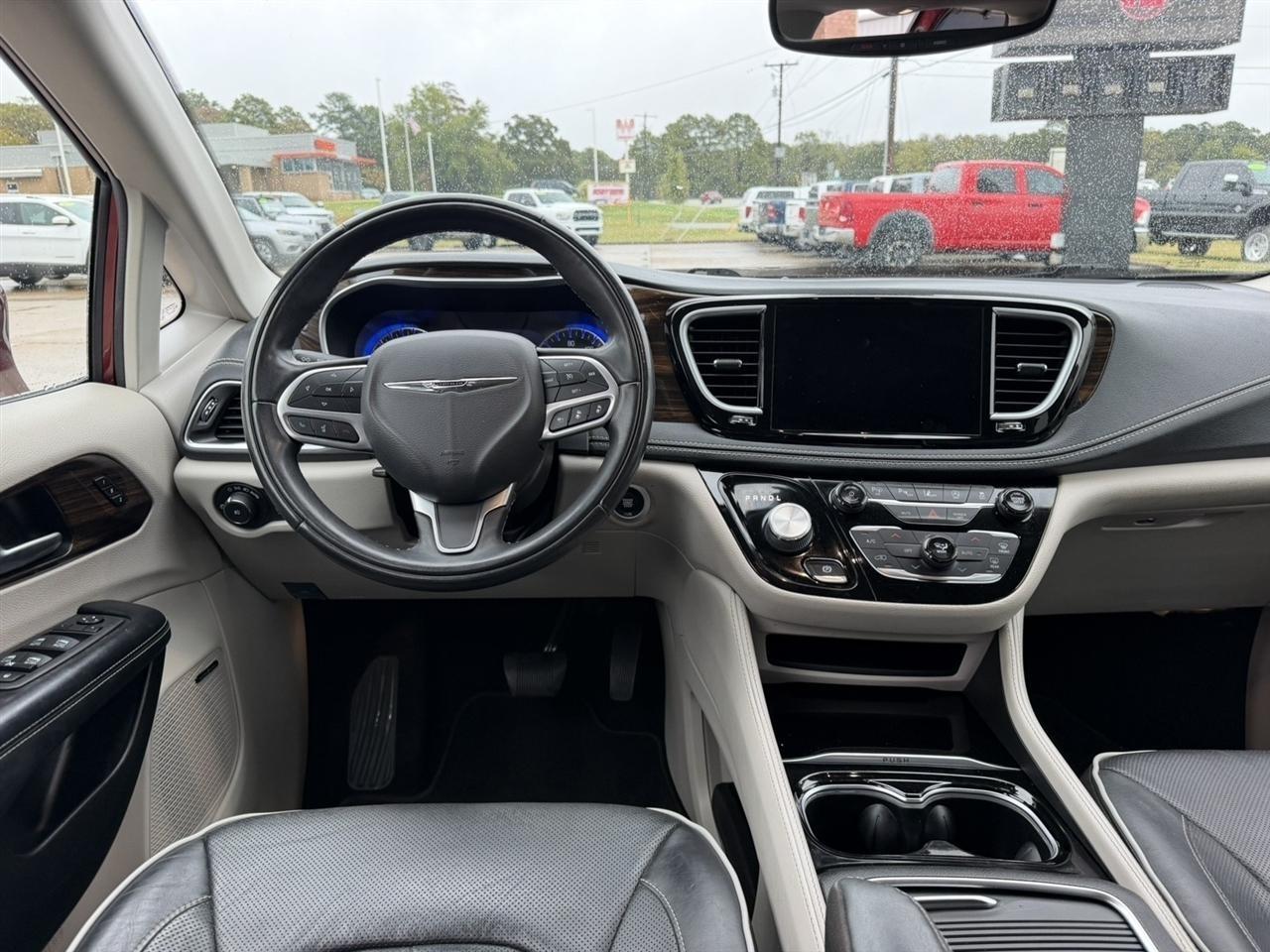 Chrysler Pacifica  2022