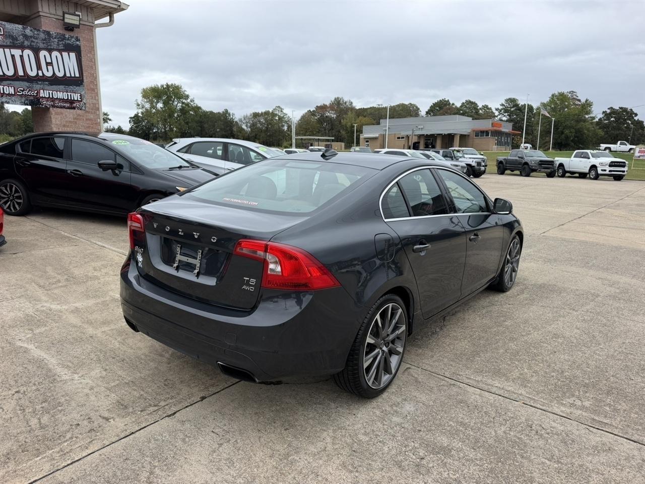 Volvo S60  2015