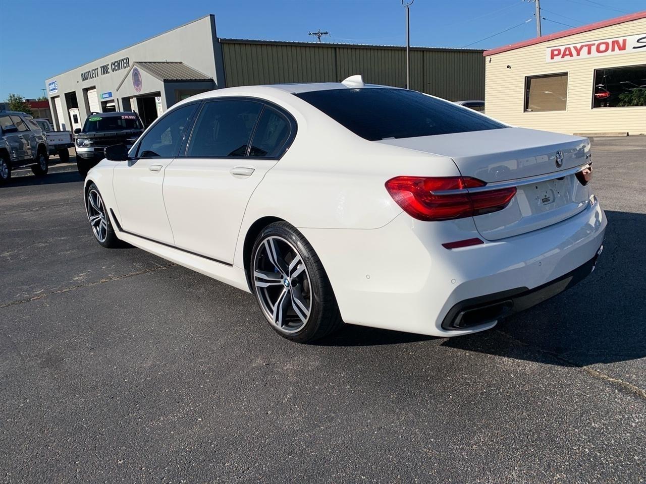 BMW 7-Series  2018