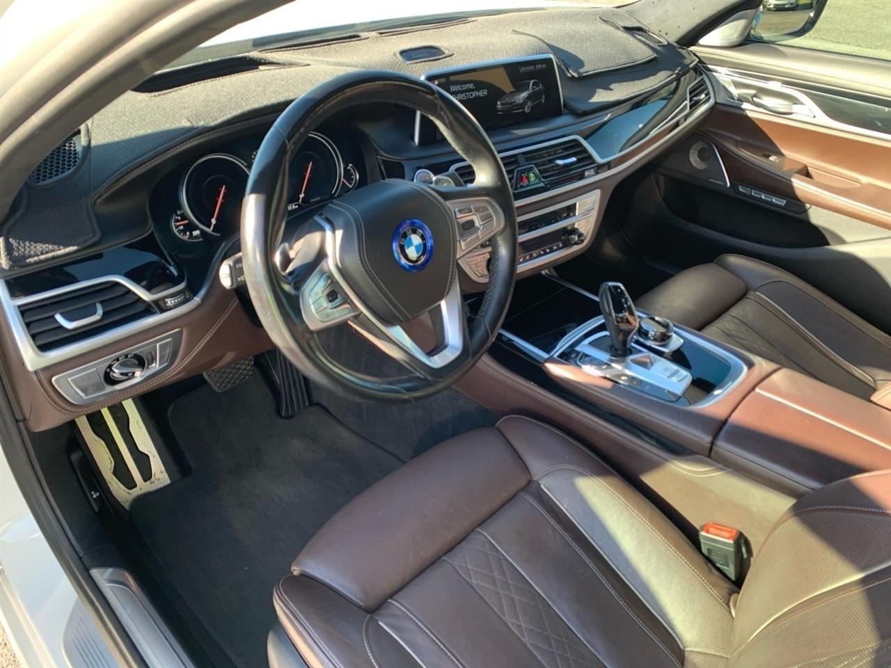 BMW 7-Series  2018