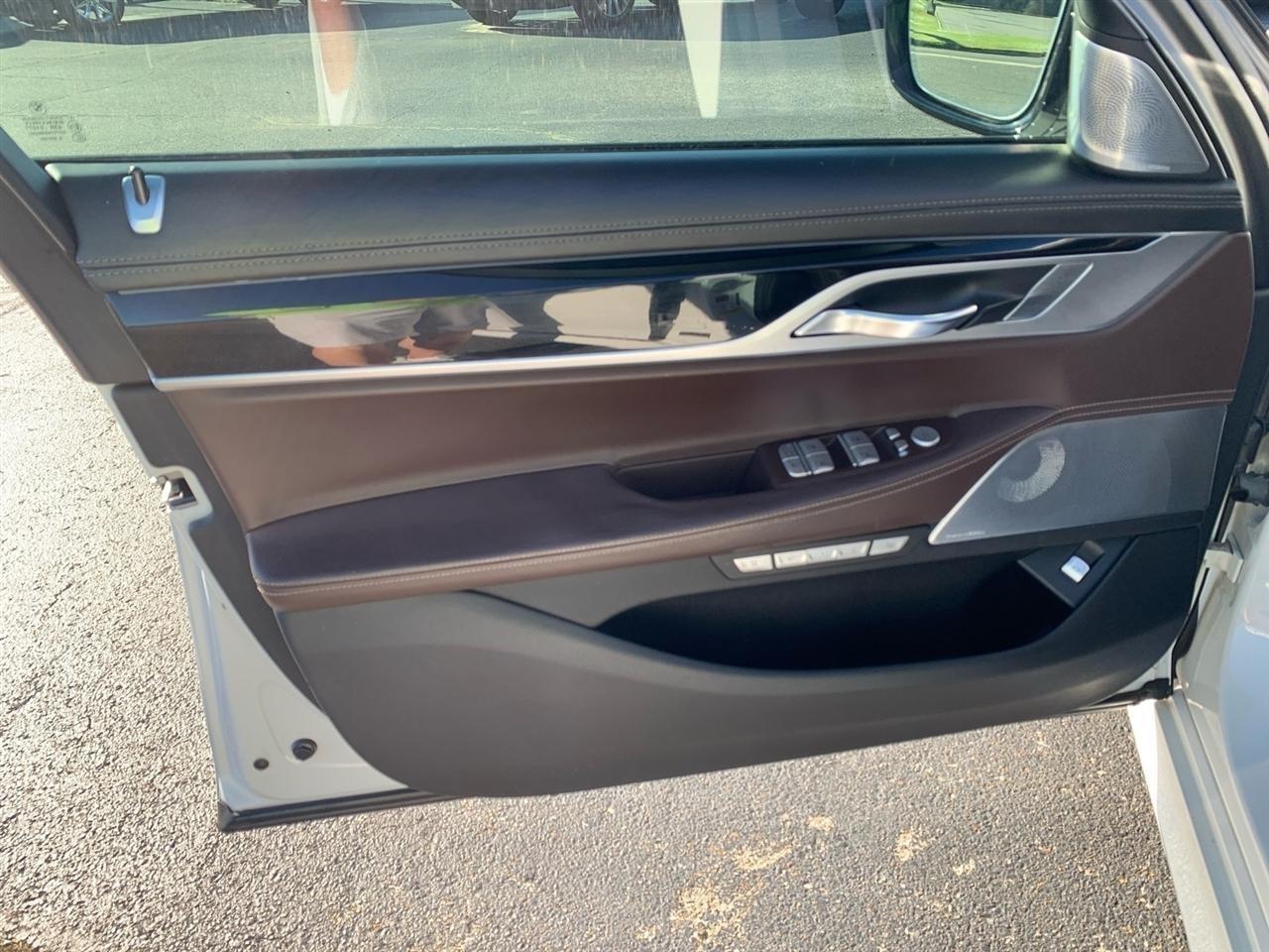 BMW 7-Series  2018