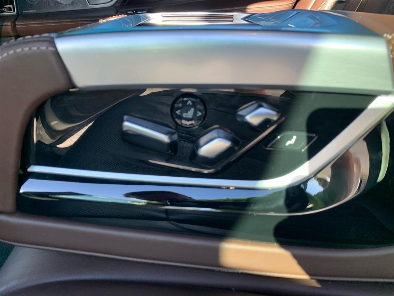 BMW 7-Series  2018