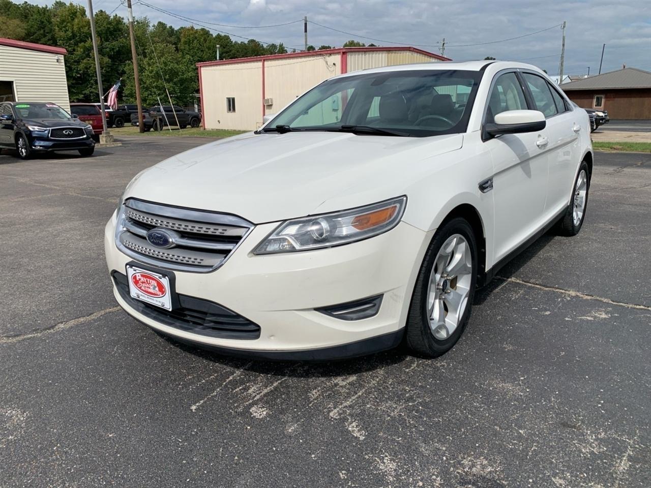 Ford Taurus  2010