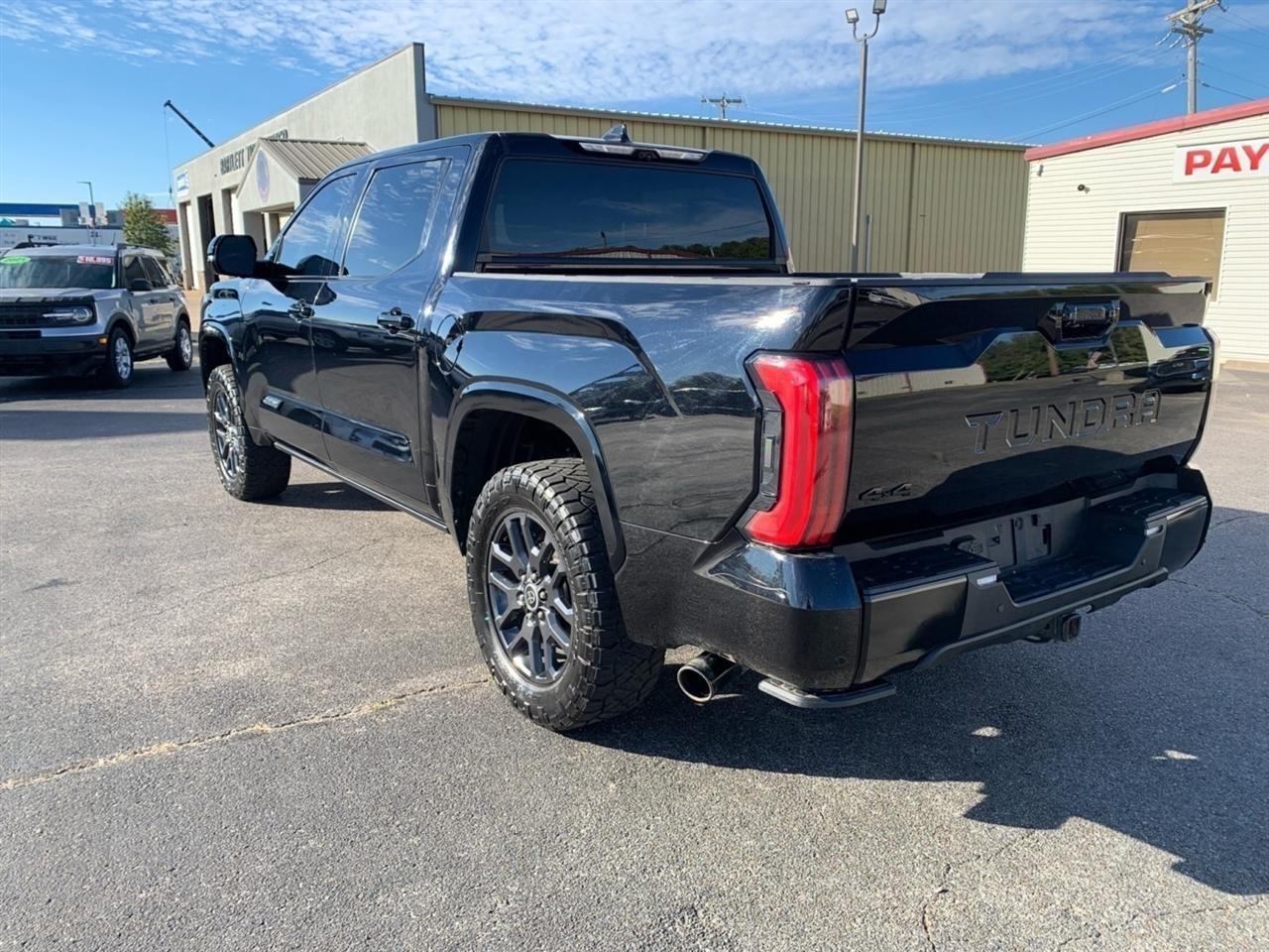 Toyota Tundra  2023